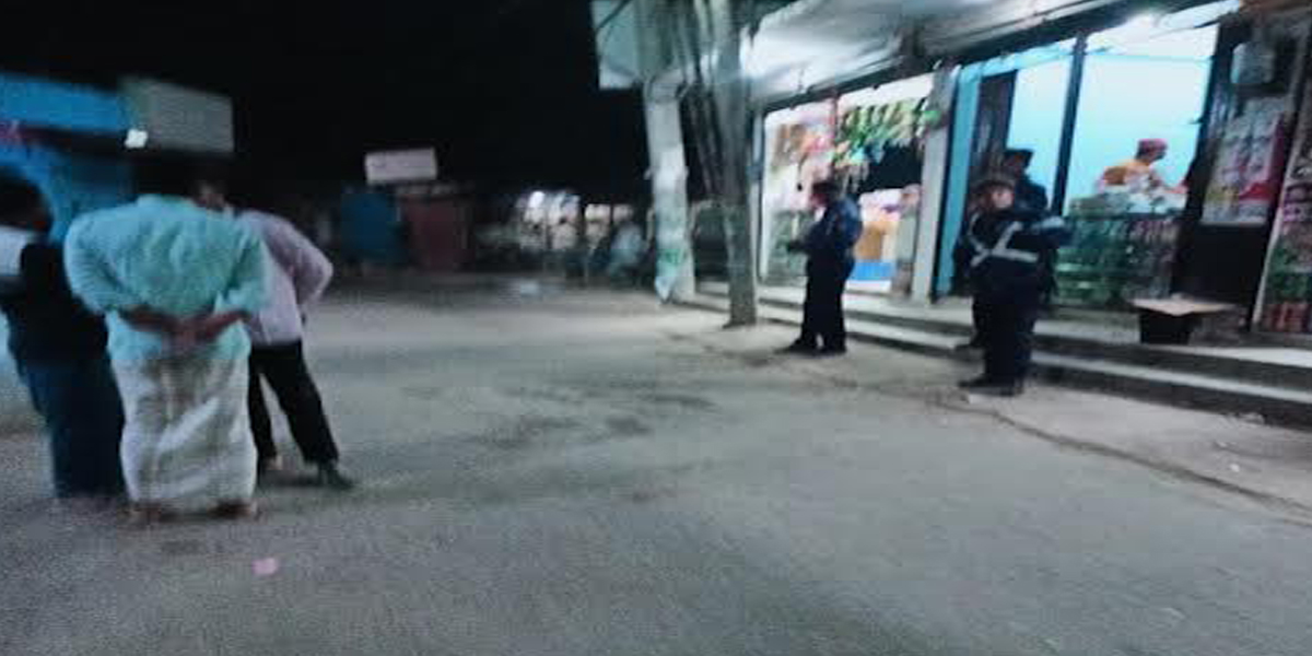 সীতাকুণ্ডে আওয়ামী লীগ নেতার বাড়িতে ককটেল বিস্ফোরণ
